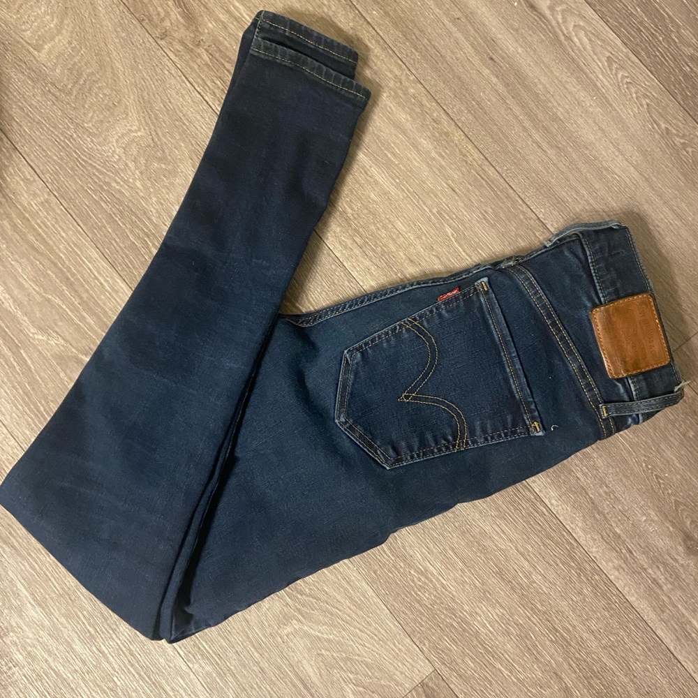 Levi’s Mile High Super Skinny Dark Wash Jeans 28”
